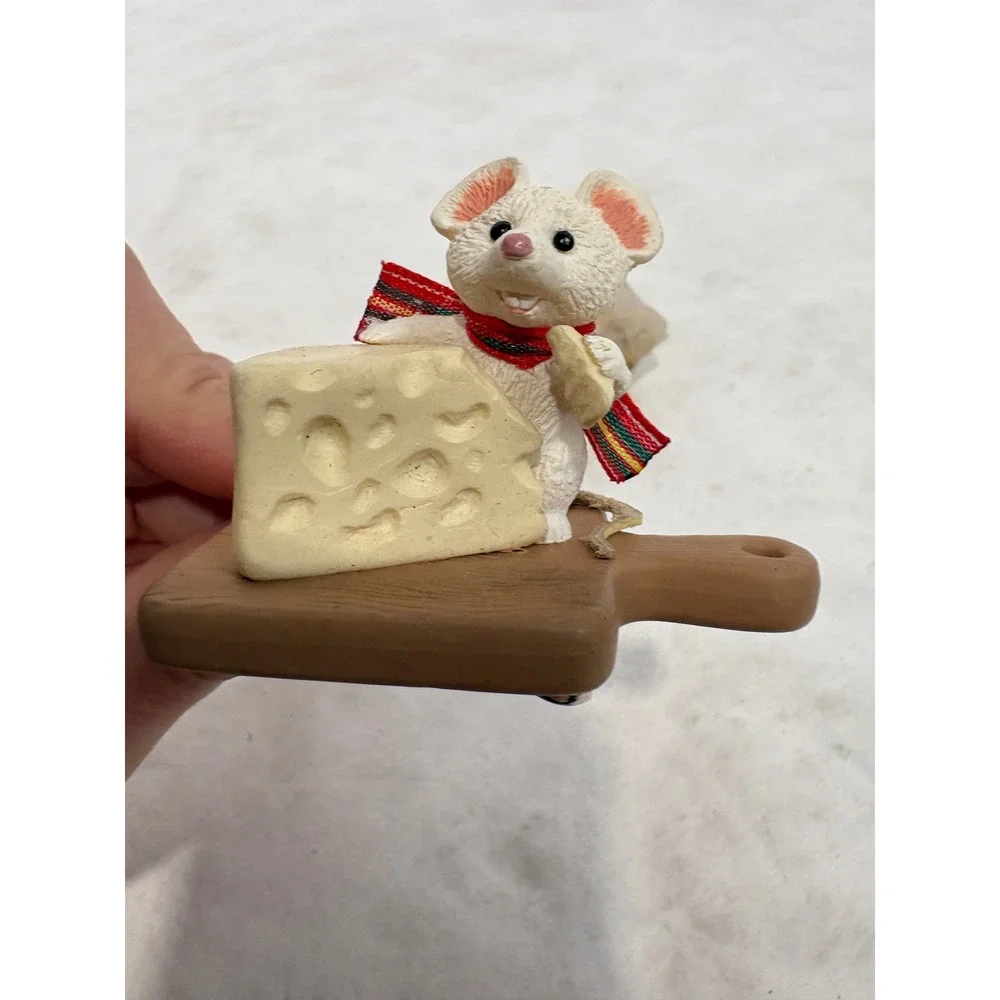 Vintage 1992 Hallmark Merry Swiss Mouse Clip On Christmas Ornament White Mouse